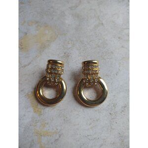 Vintage E Pearl Gold Tone Door Knocker Hoop Earrings Estate Jewelry